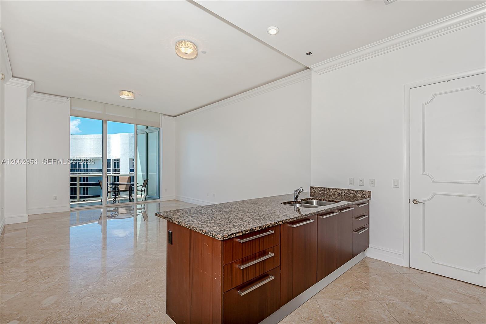 TDR TOWER II CONDO - Residential