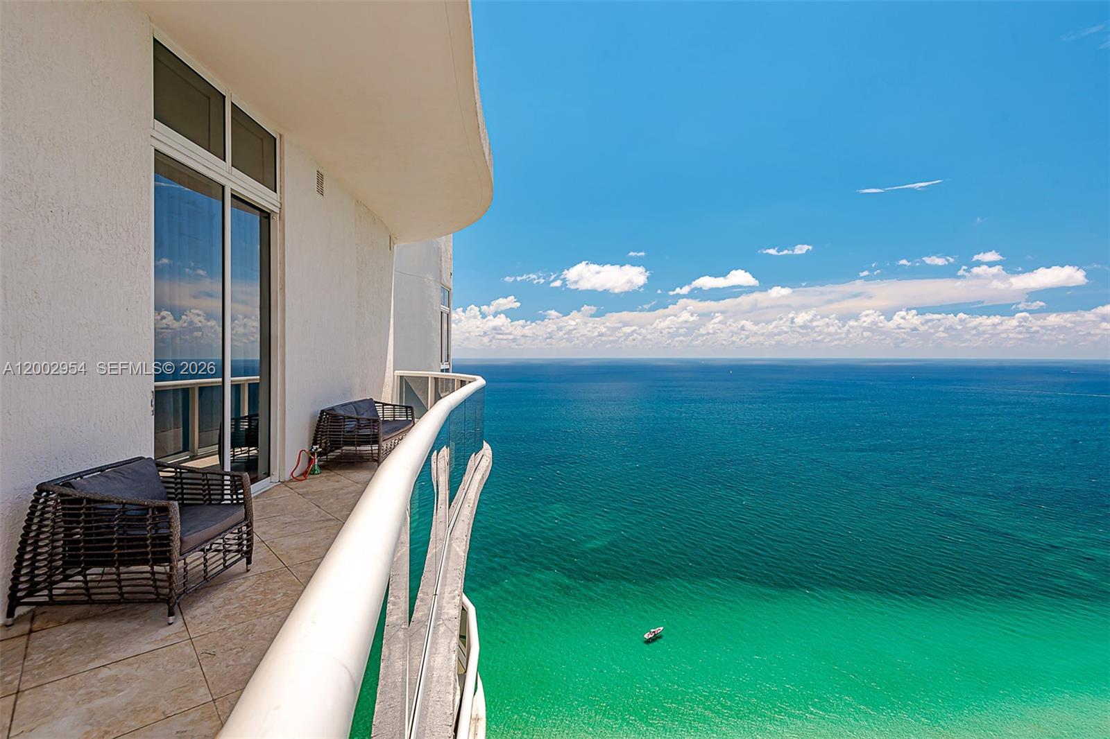 TDR TOWER II CONDO - Residential