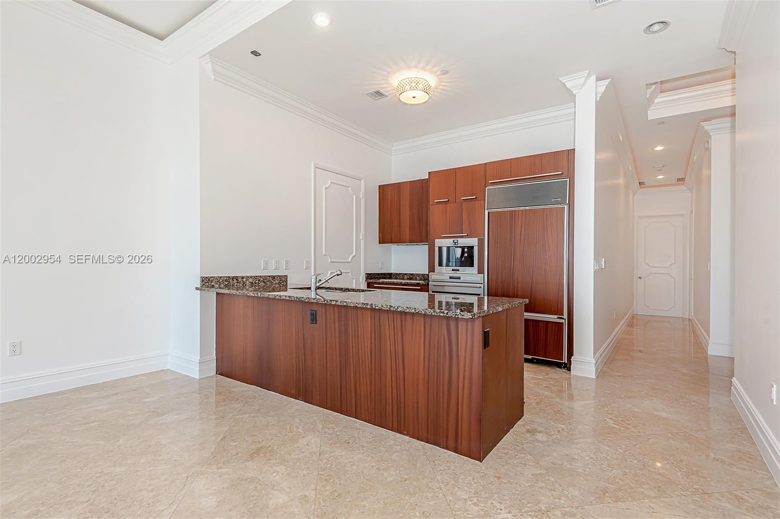 TDR TOWER II CONDO - Residential