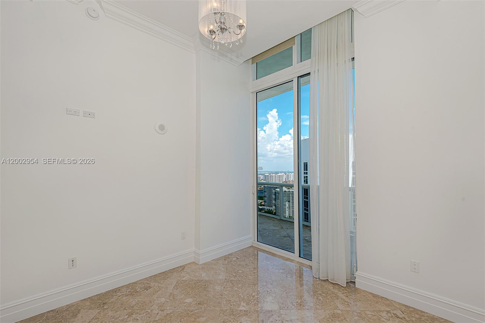 TDR TOWER II CONDO - Residential