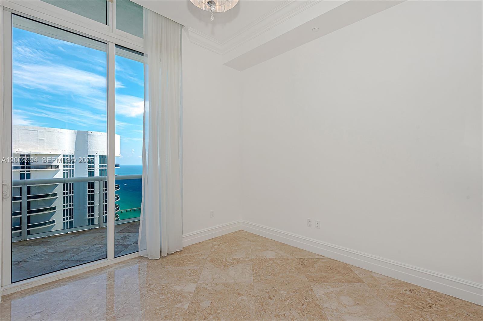 TDR TOWER II CONDO - Residential