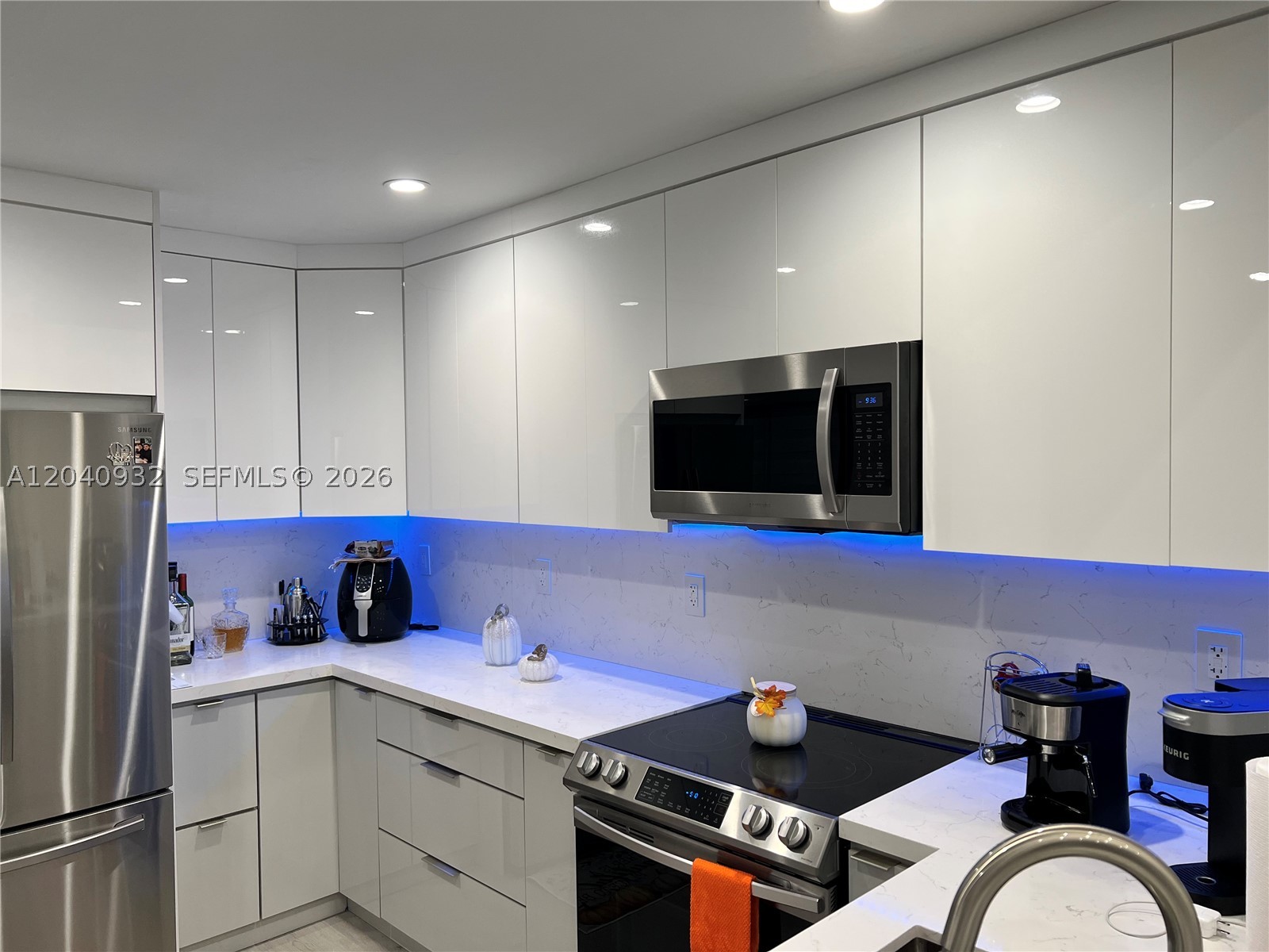 FAIRWAY GREENS CONDO HOME - Residential