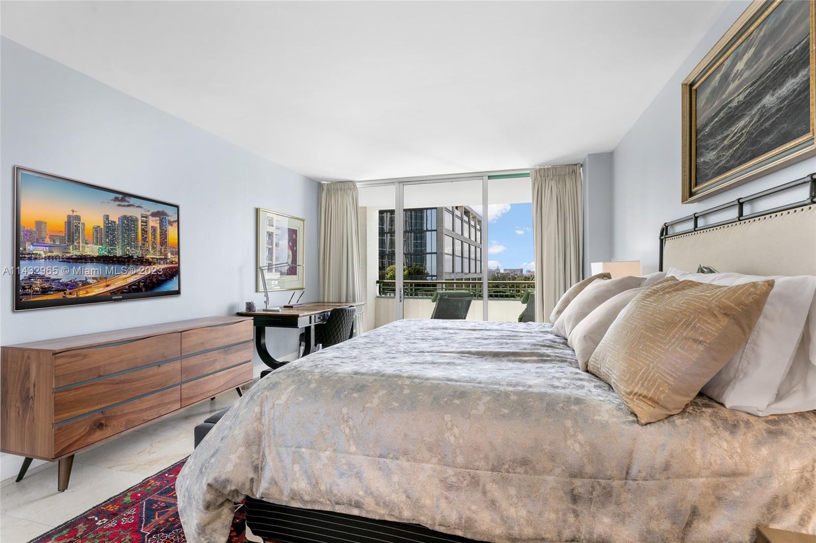 THE TOWER RESIDENCES COND - Residential