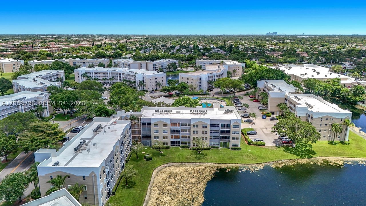 SUNRISE LAKES 203 CONDO - Residential