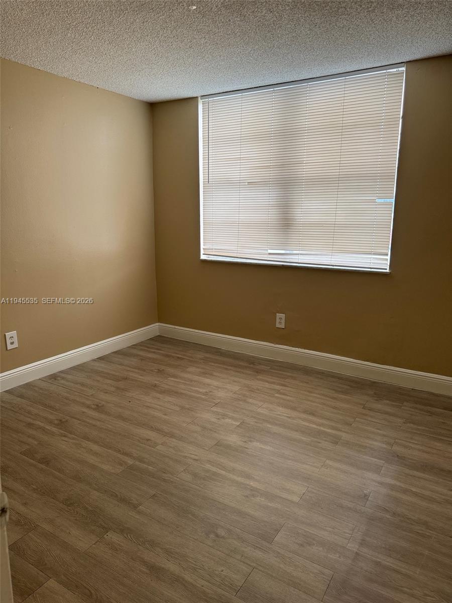 MONTECARLO CONDO - Residential