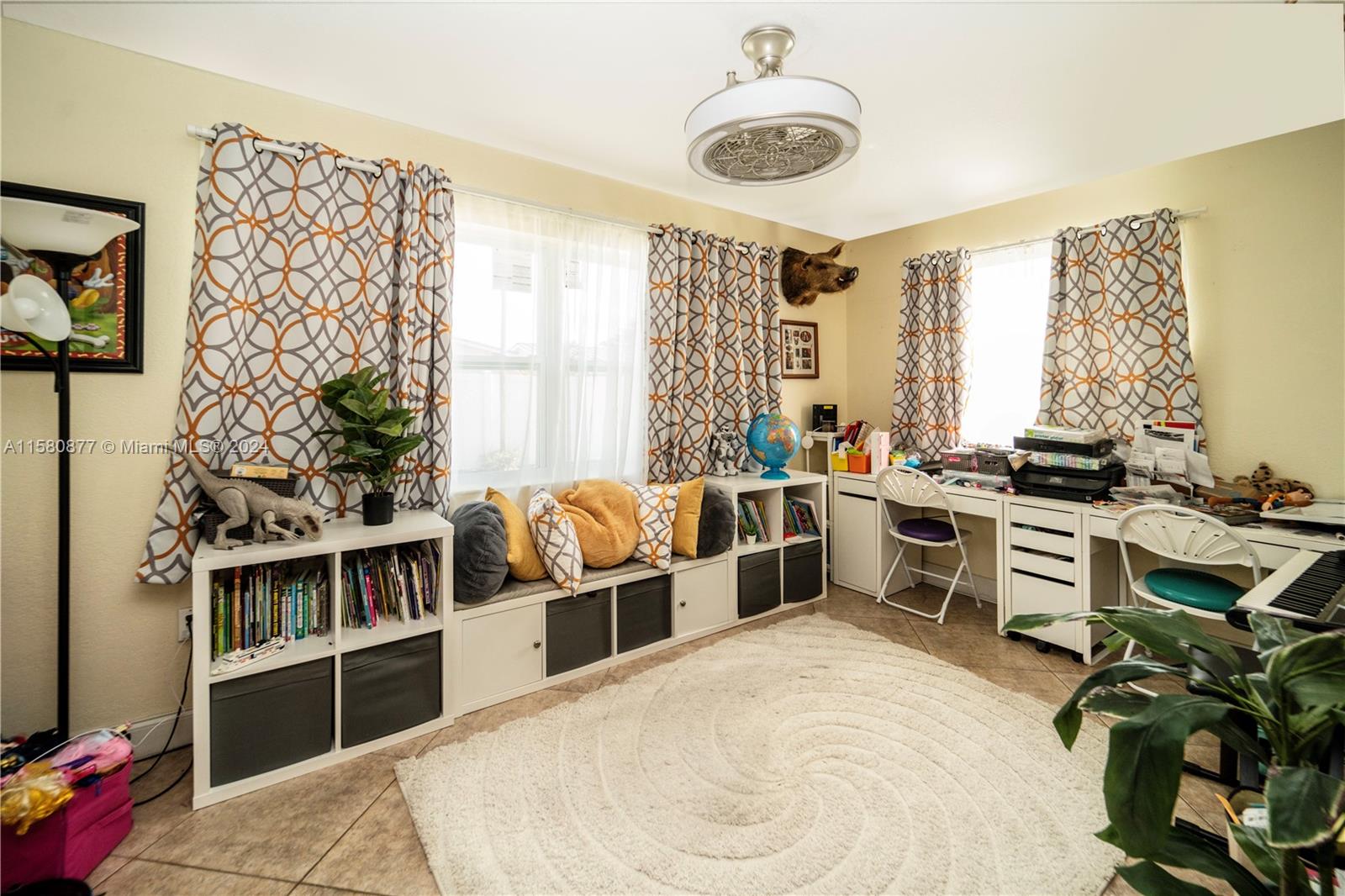 SUNRISE GOLF VILLAGE SEC - Residential