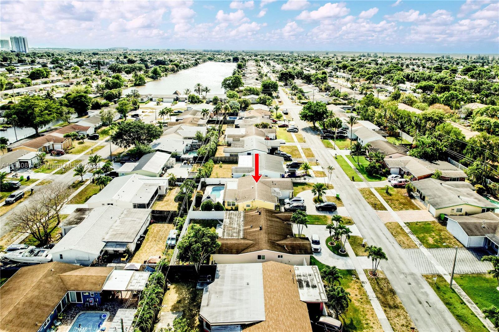 SUNRISE GOLF VILLAGE SEC - Residential