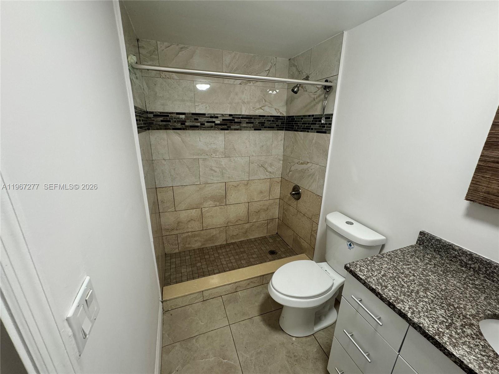 ACACIA VILLA - Residential Income
