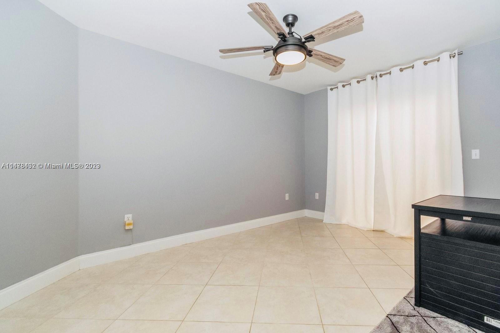 LAKES BY THE BAY SEC 12 - Residential Lease