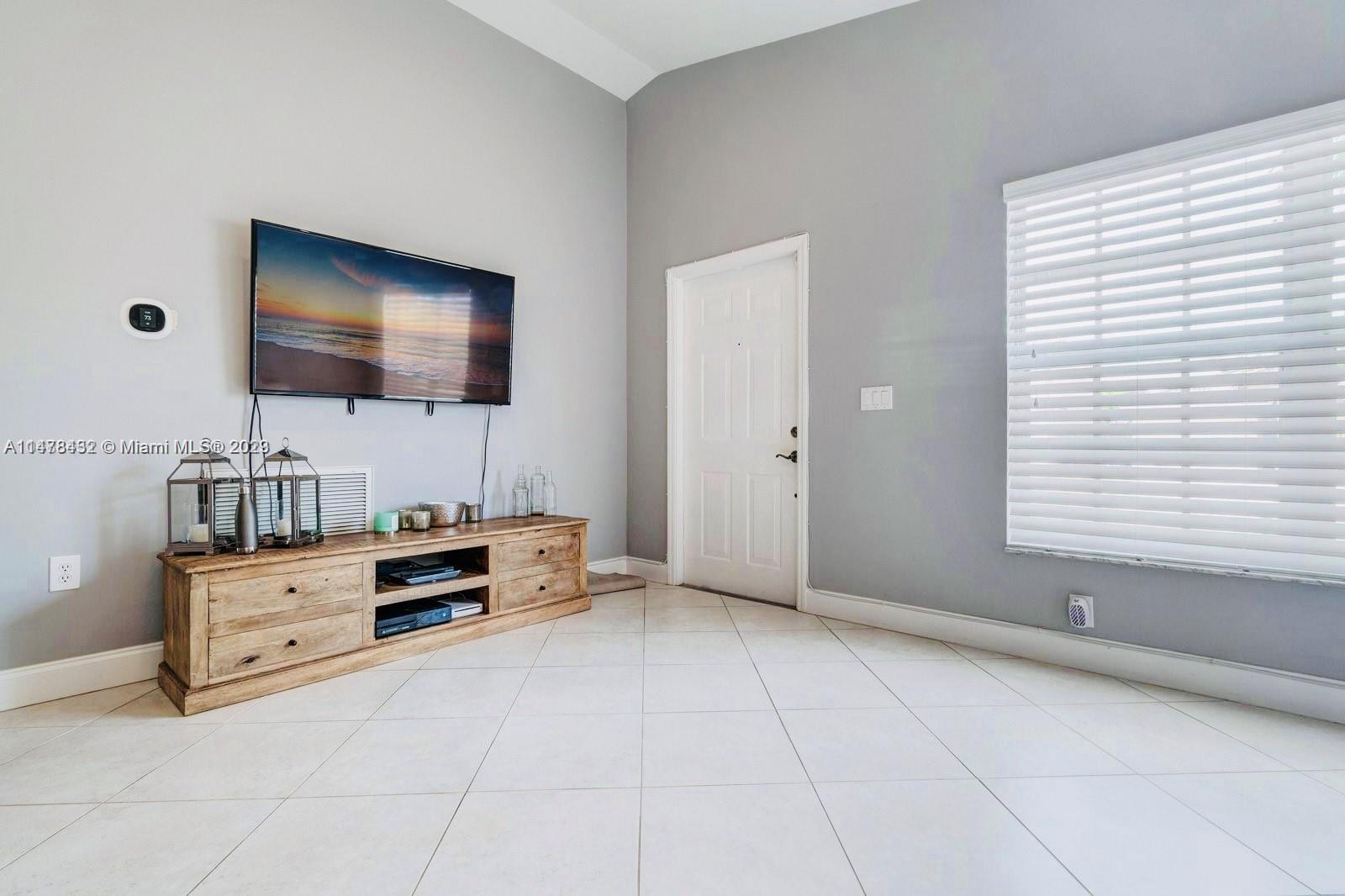 LAKES BY THE BAY SEC 12 - Residential Lease