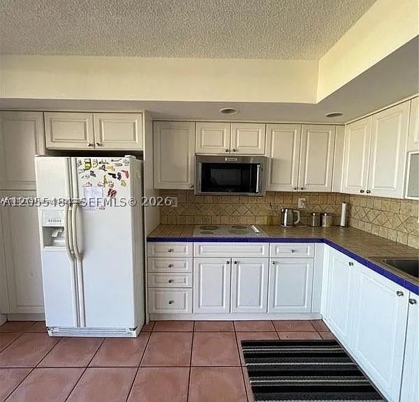 HORIZONS WEST CONDO #5 - Residential