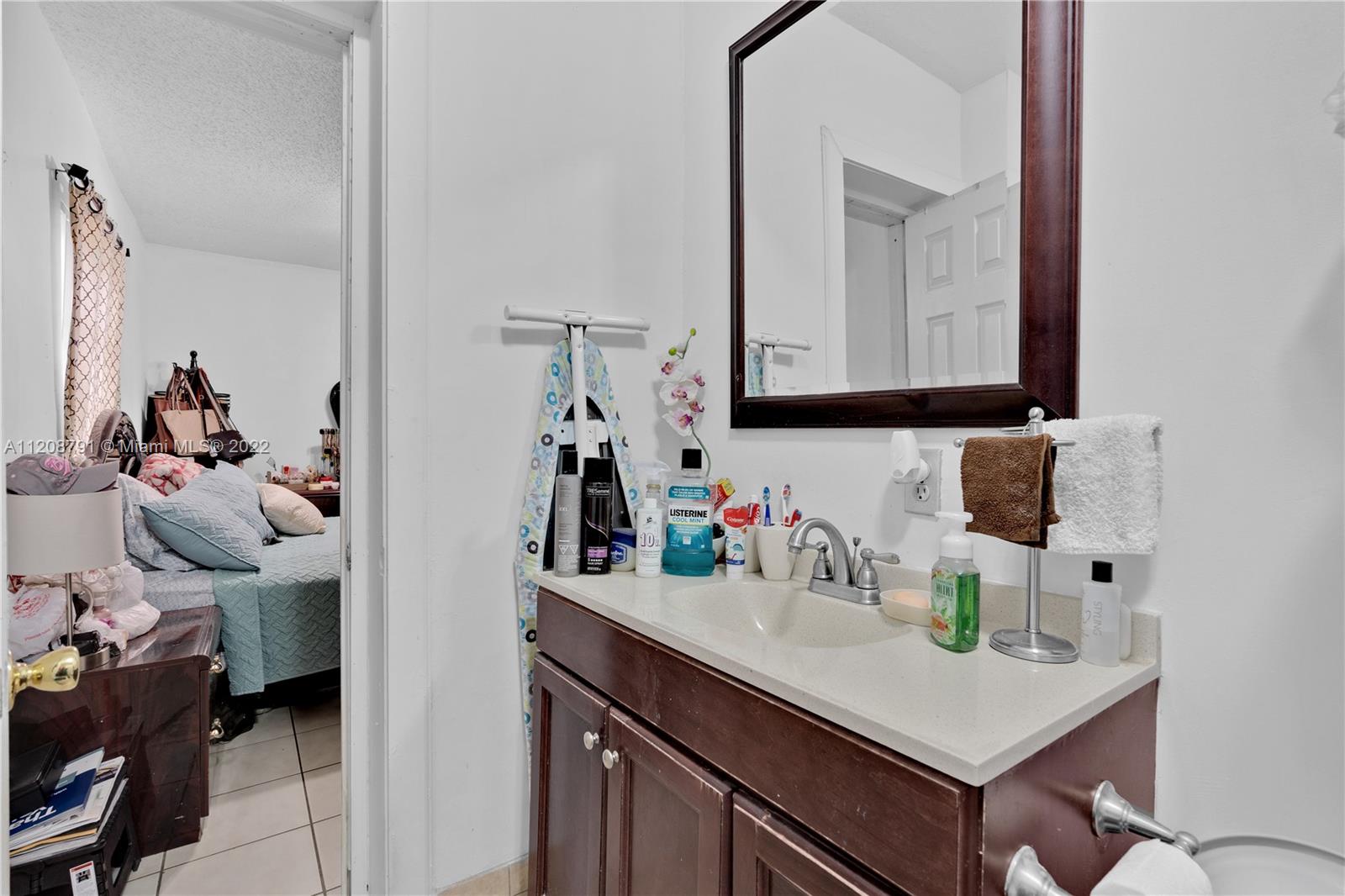 LONDON TERR 1ST ADDN - Residential