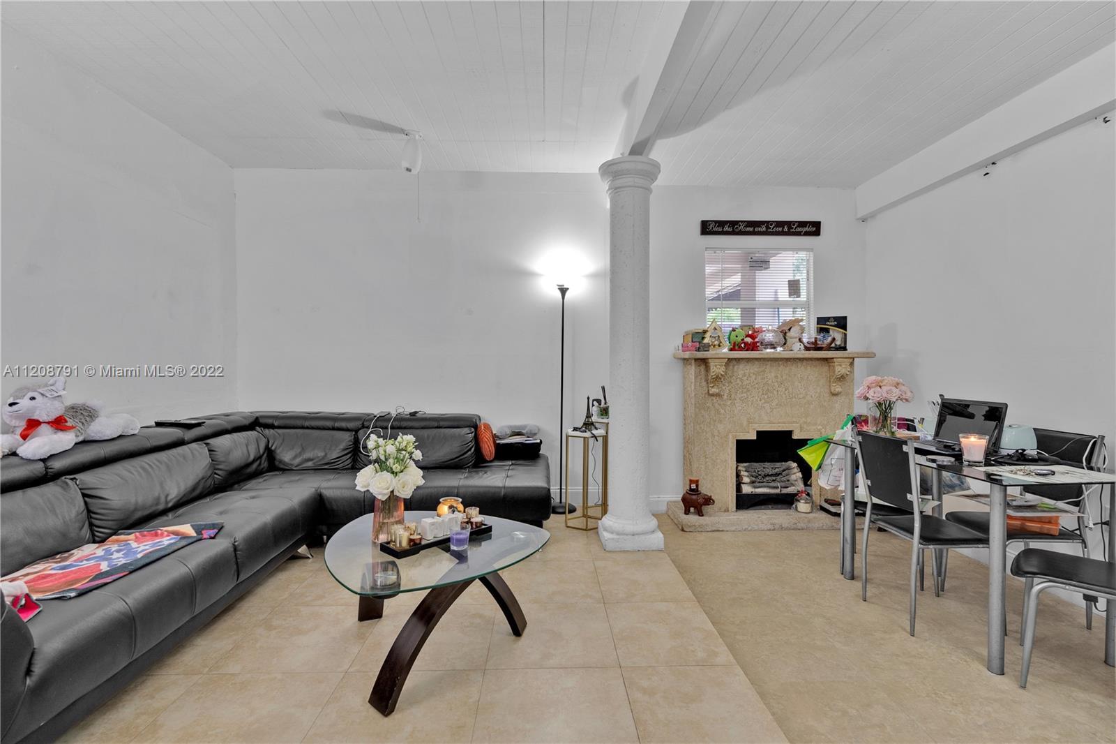 LONDON TERR 1ST ADDN - Residential