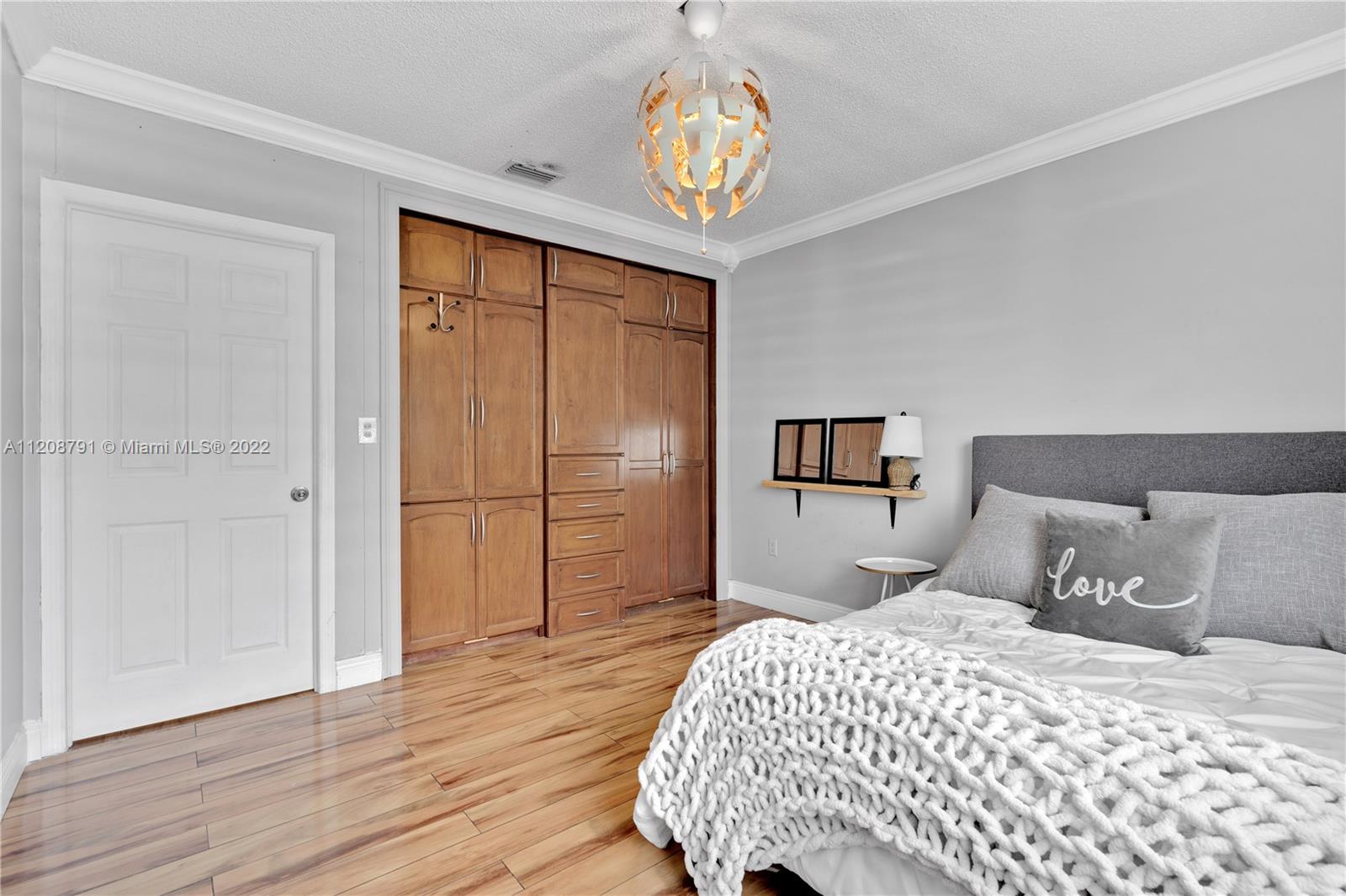 LONDON TERR 1ST ADDN - Residential