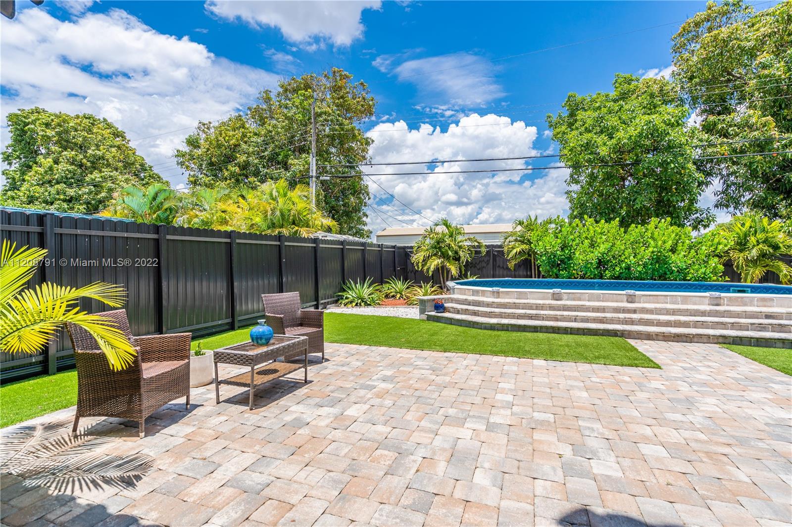 LONDON TERR 1ST ADDN - Residential