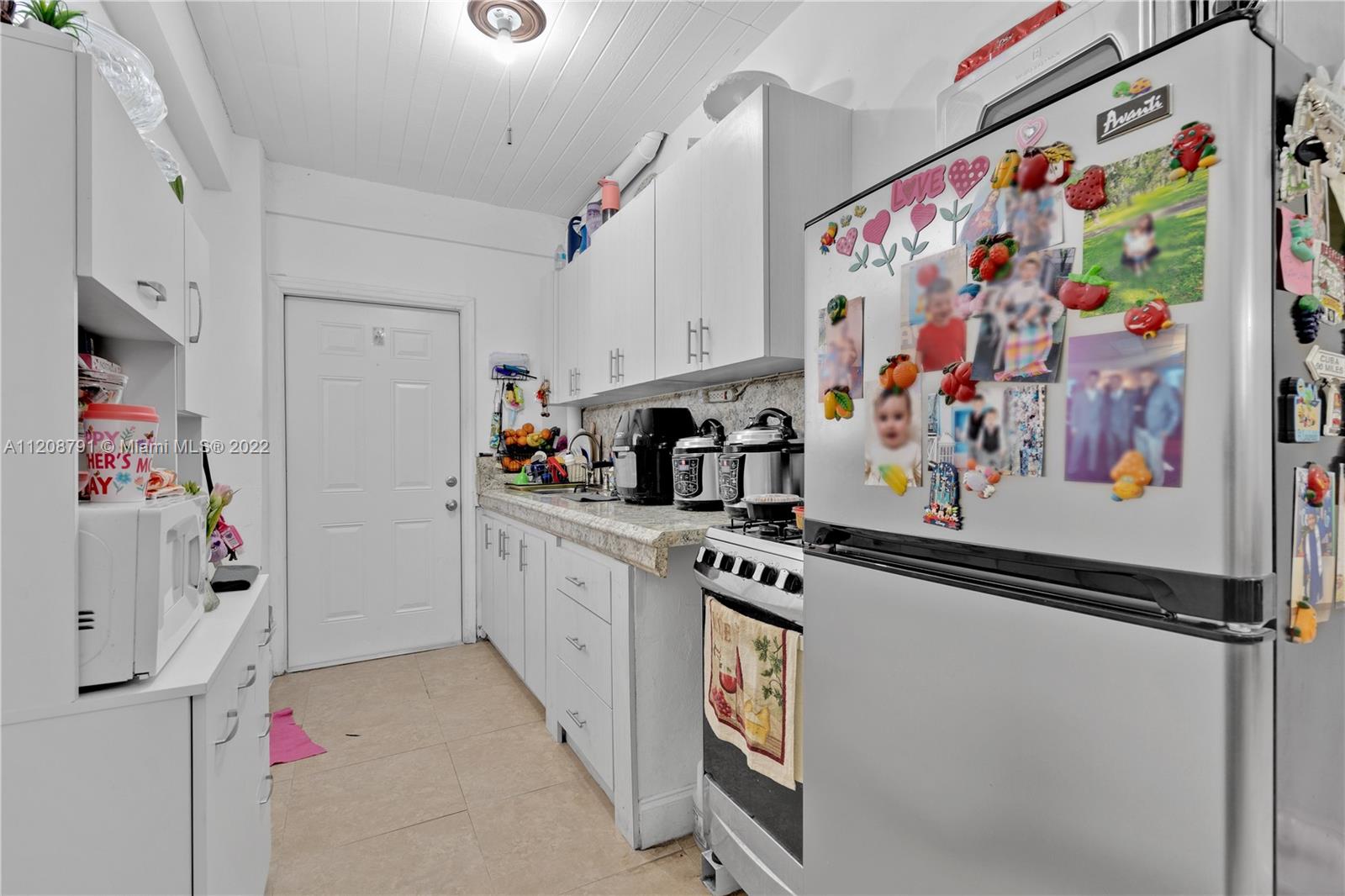 LONDON TERR 1ST ADDN - Residential