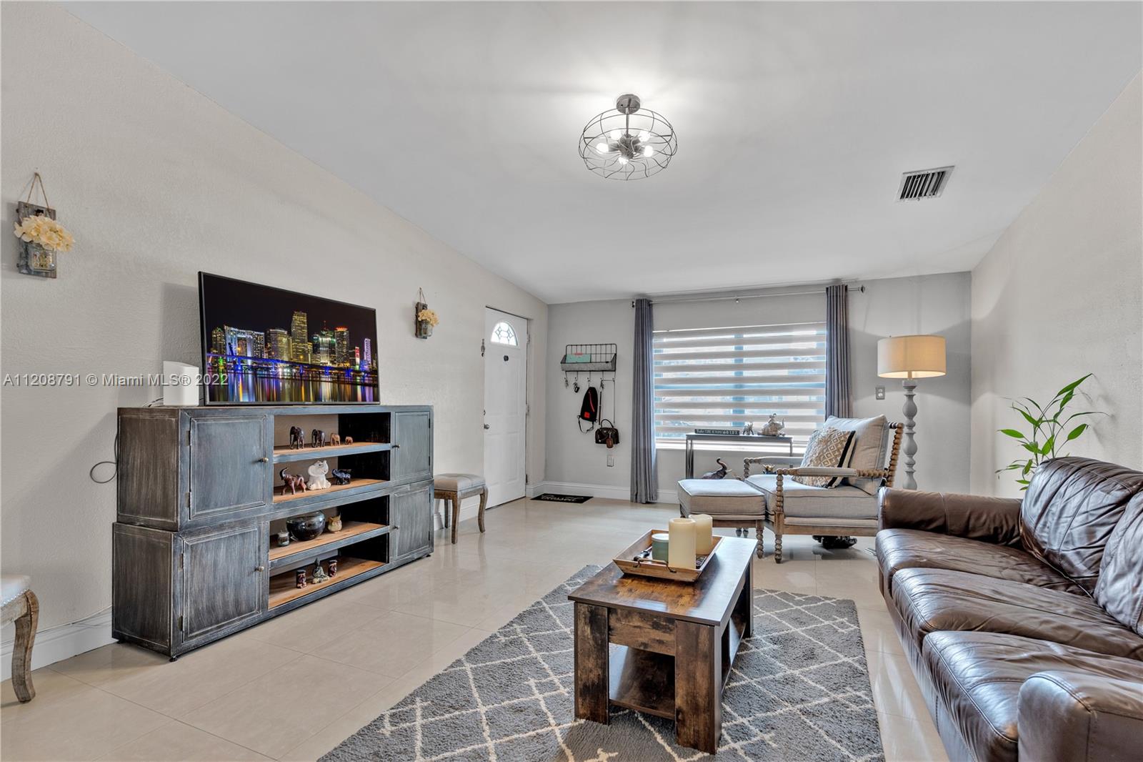 LONDON TERR 1ST ADDN - Residential