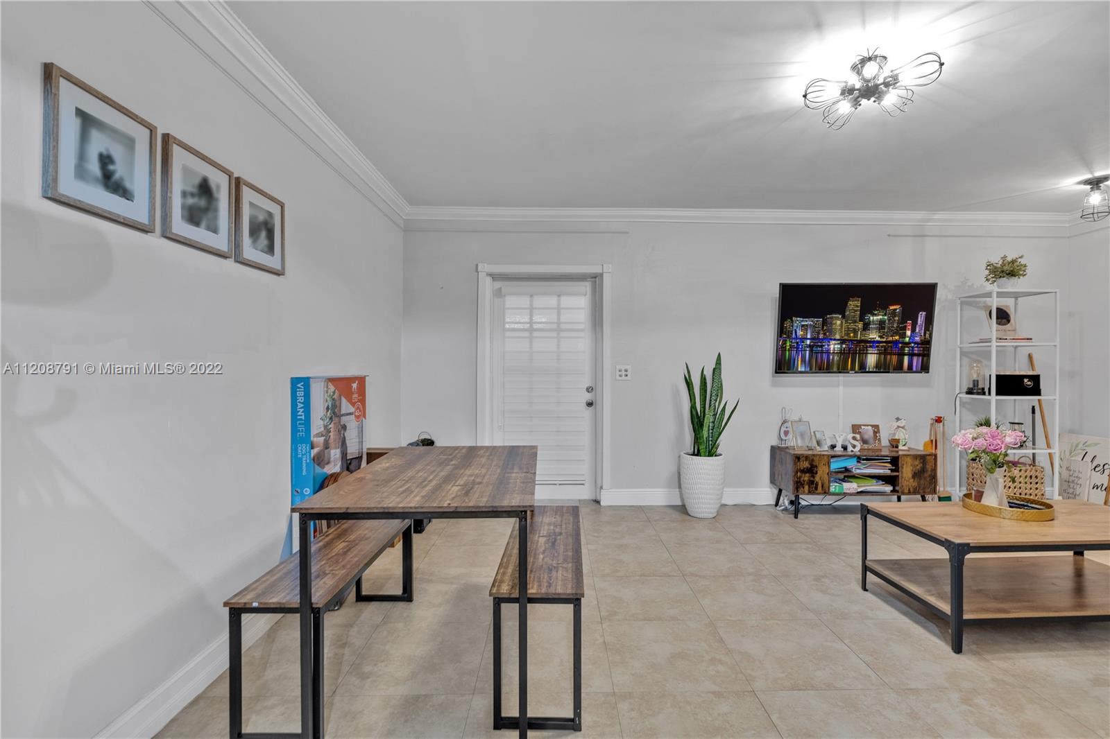 LONDON TERR 1ST ADDN - Residential
