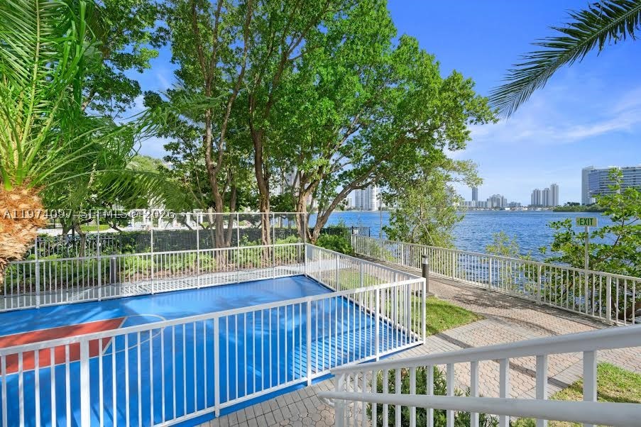 THE PENINSULA CONDO - Residential