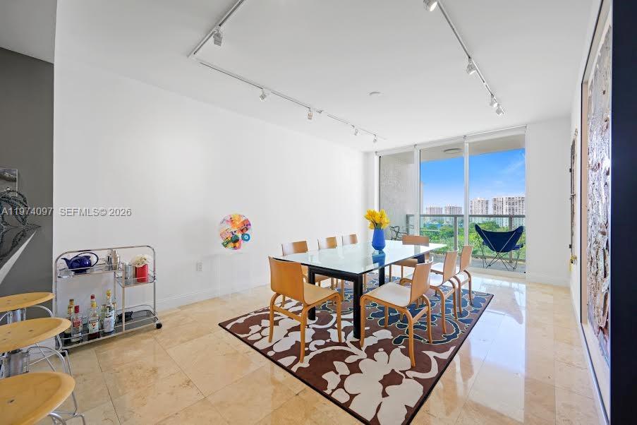 THE PENINSULA CONDO - Residential