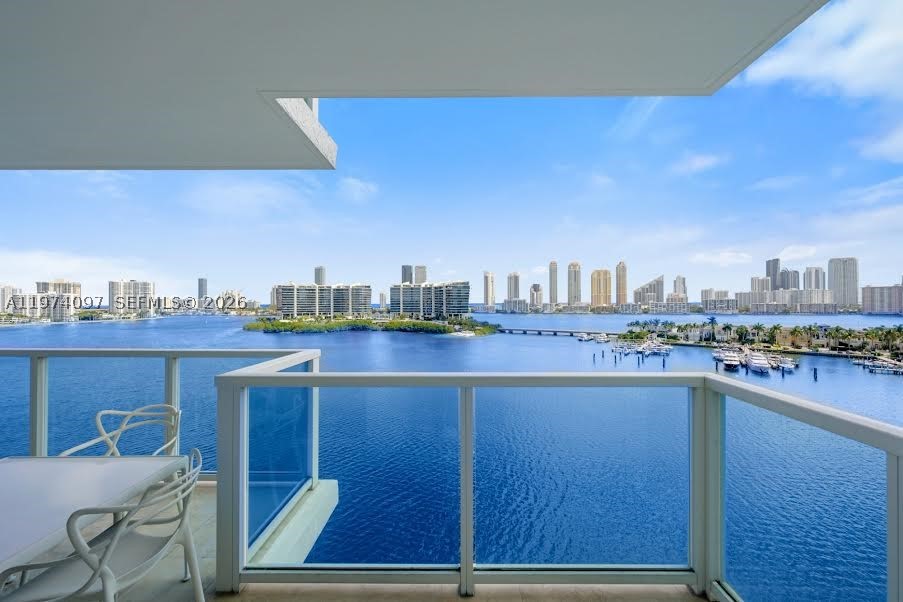 THE PENINSULA CONDO - Residential