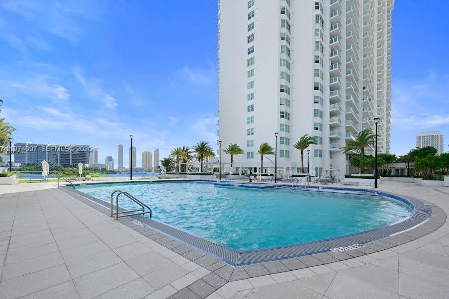 THE PENINSULA CONDO - Residential