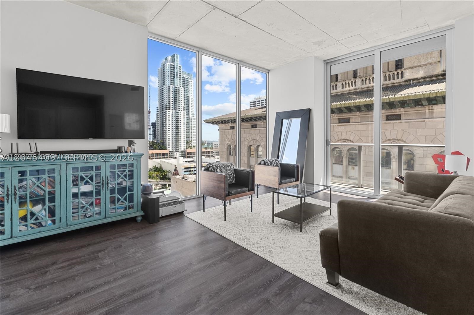 CENTRO CONDO - Residential Lease