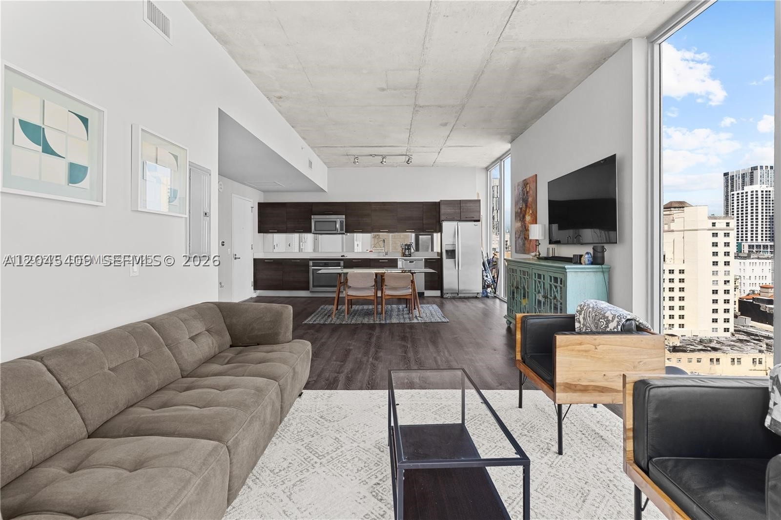 CENTRO CONDO - Residential Lease