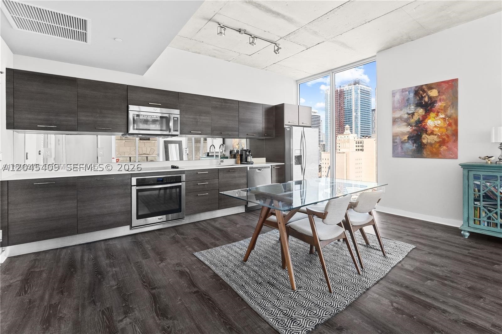 CENTRO CONDO - Residential Lease
