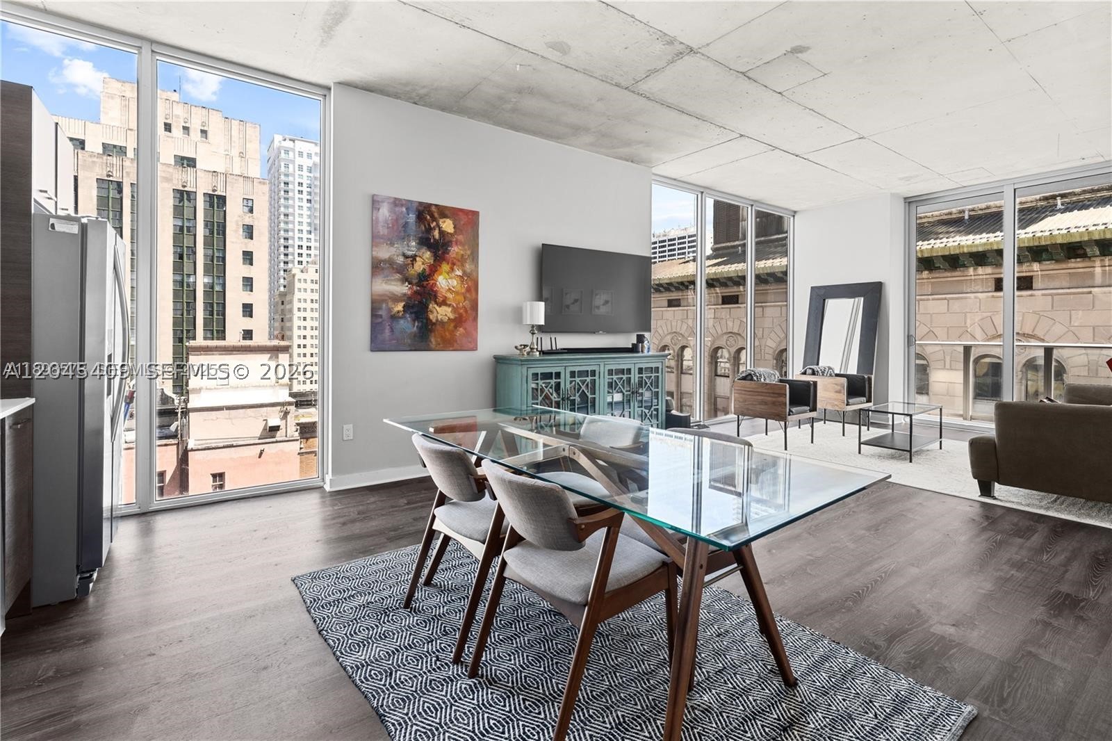 CENTRO CONDO - Residential Lease