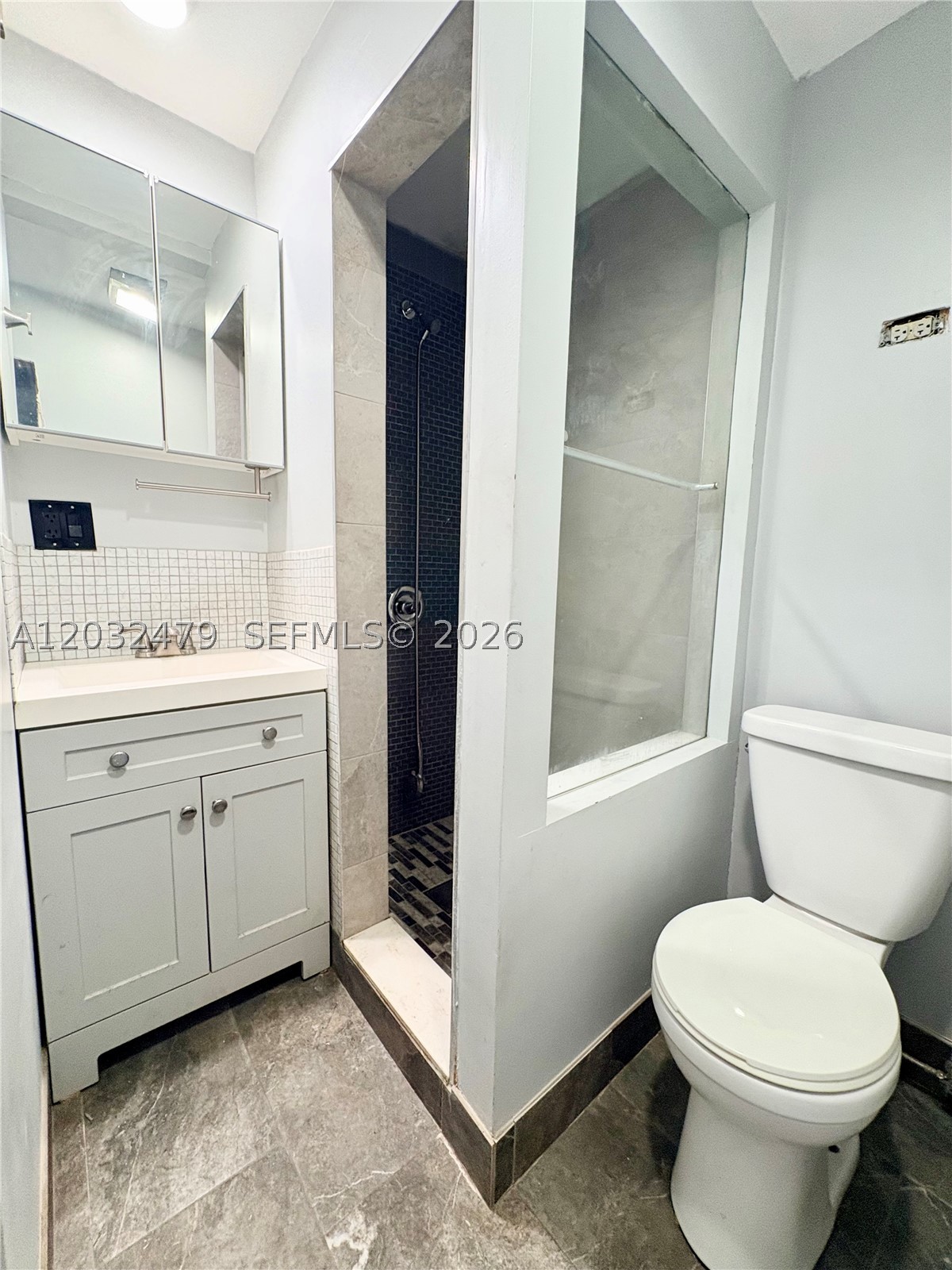 HOLLYWOOD BEACH HEIGHTS S - Residential Lease