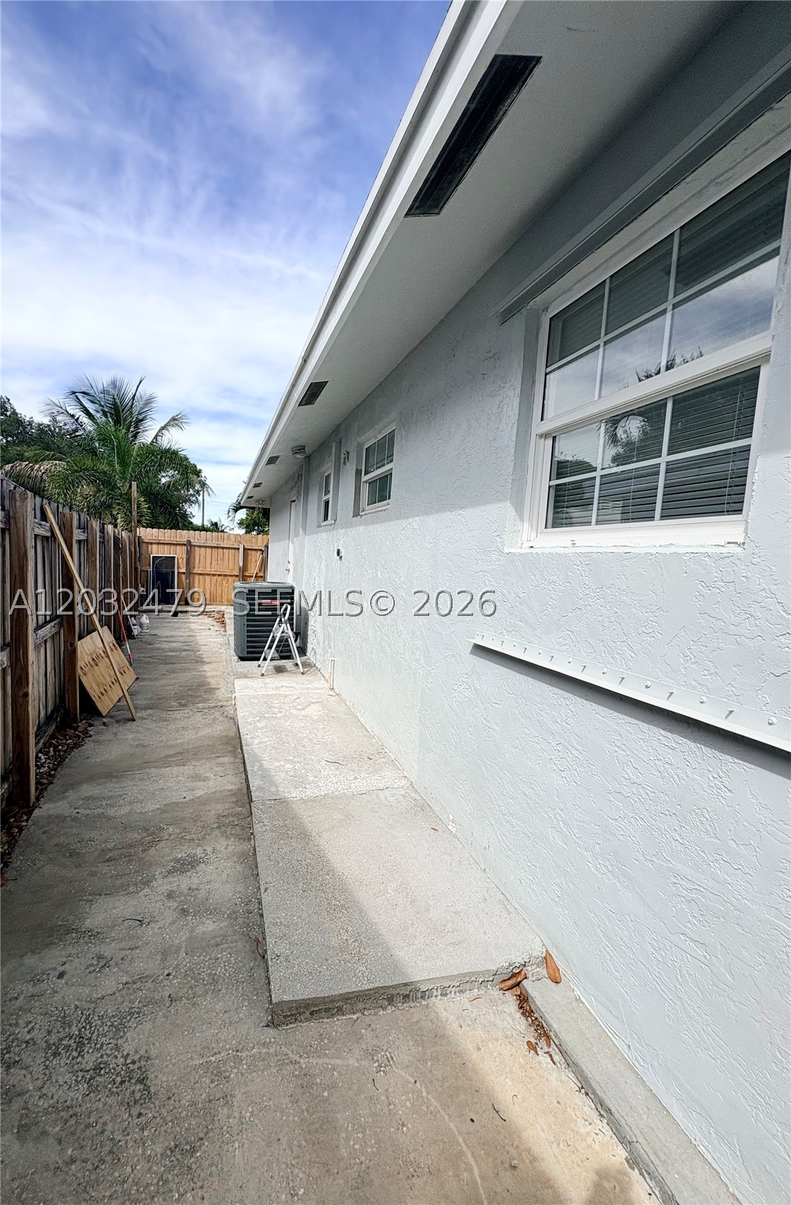 HOLLYWOOD BEACH HEIGHTS S - Residential Lease