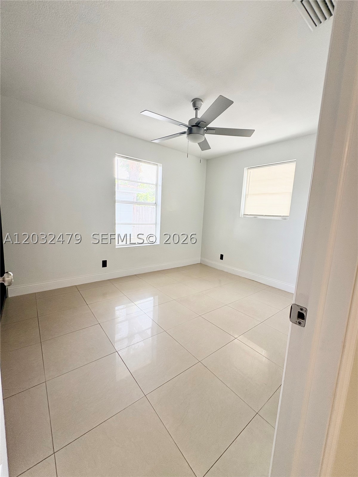 HOLLYWOOD BEACH HEIGHTS S - Residential Lease