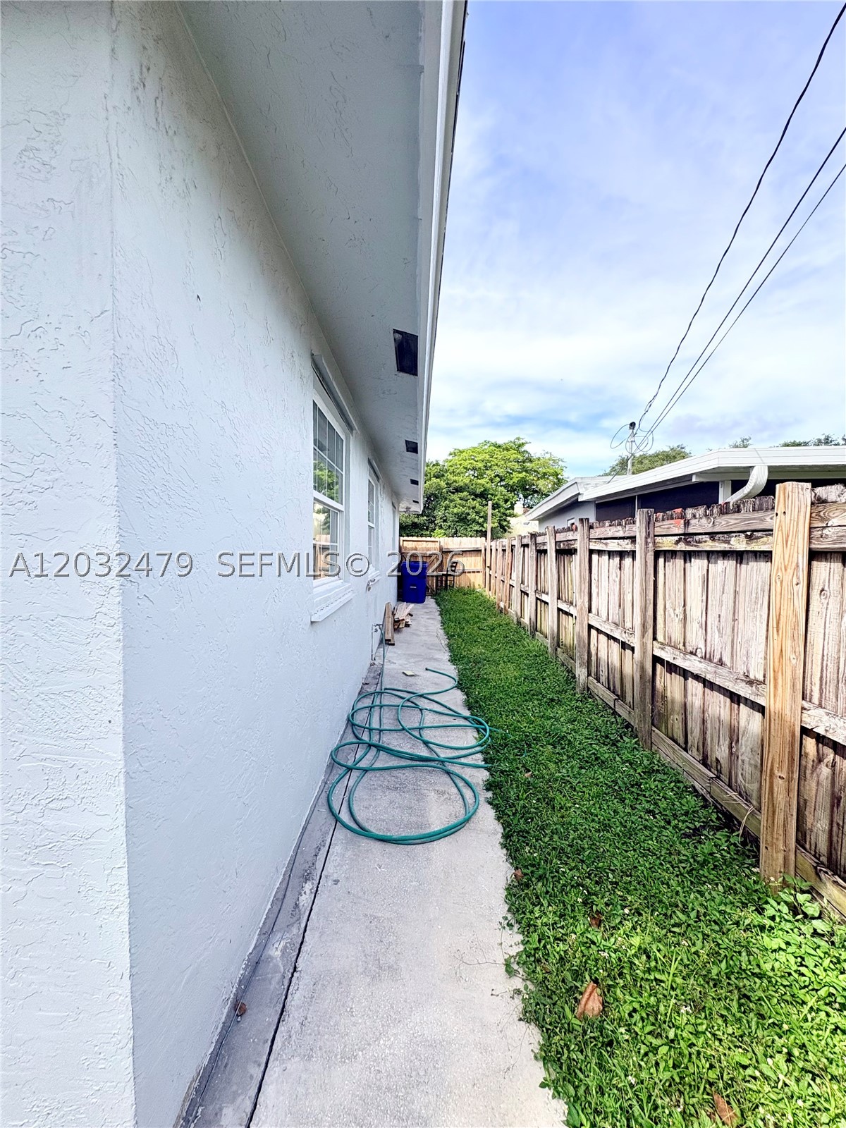 HOLLYWOOD BEACH HEIGHTS S - Residential Lease