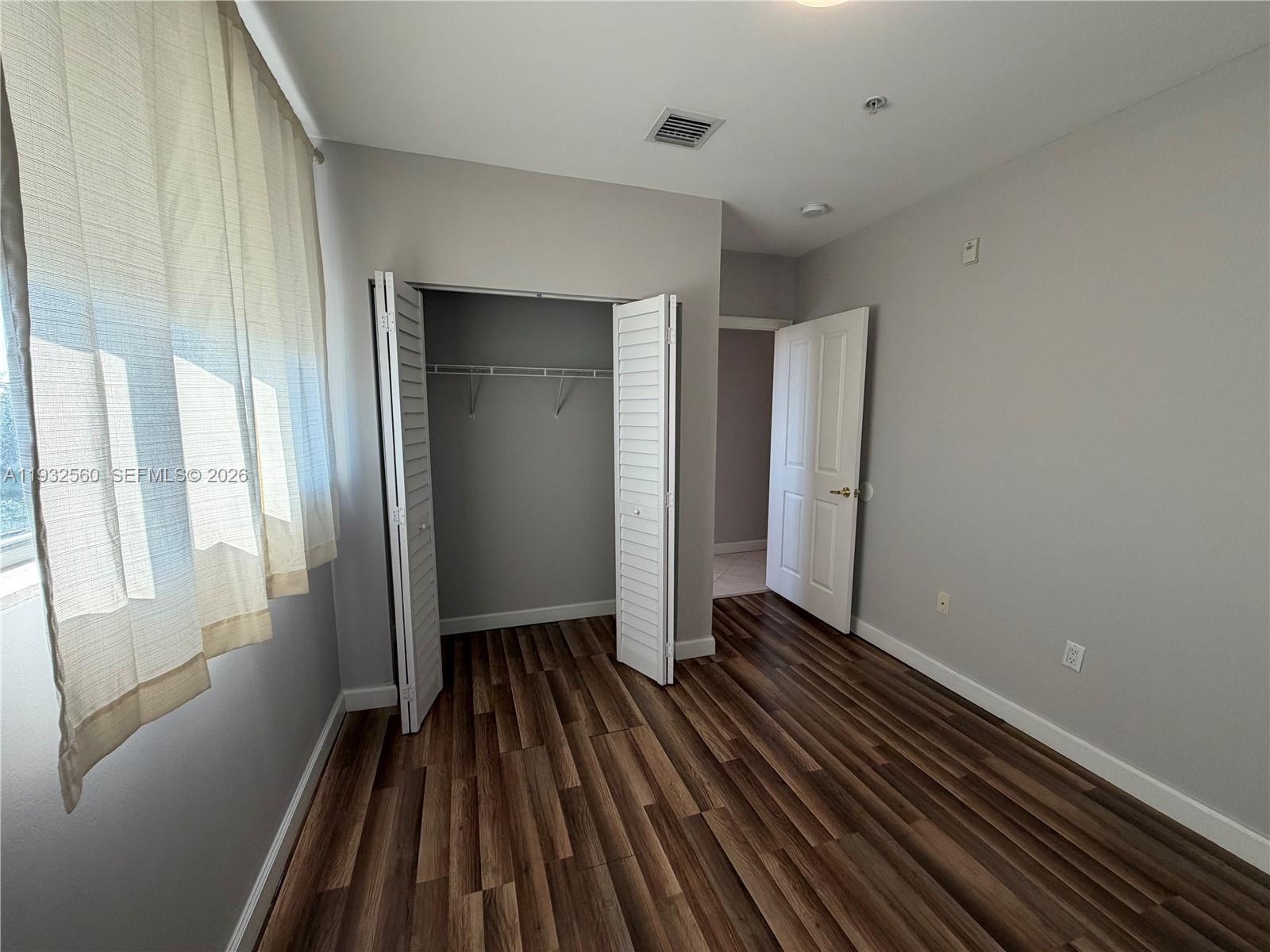 SHAMROCK BY THE GABLES CO - Residential Lease