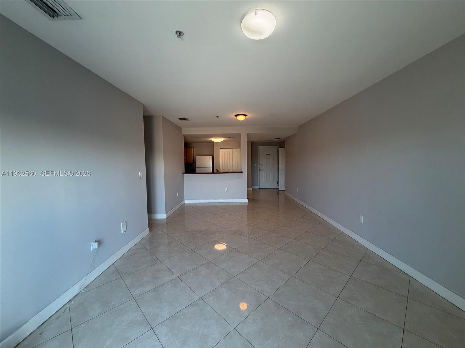 SHAMROCK BY THE GABLES CO - Residential Lease