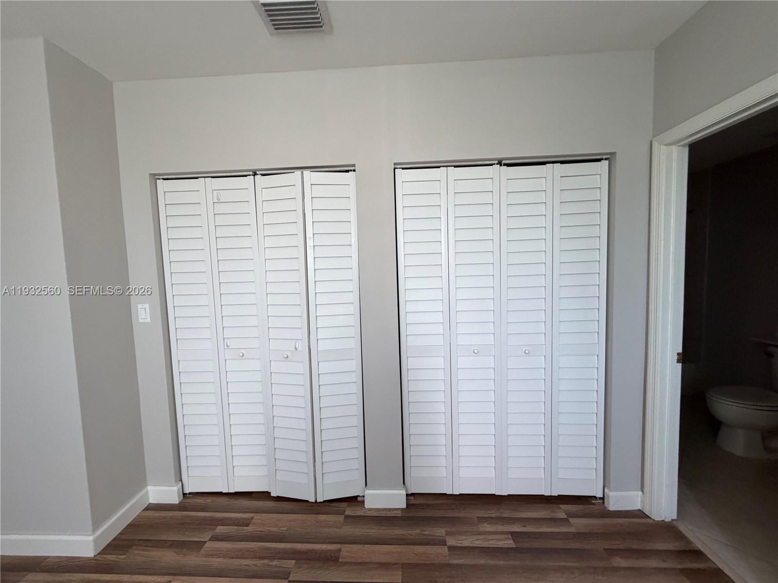 SHAMROCK BY THE GABLES CO - Residential Lease