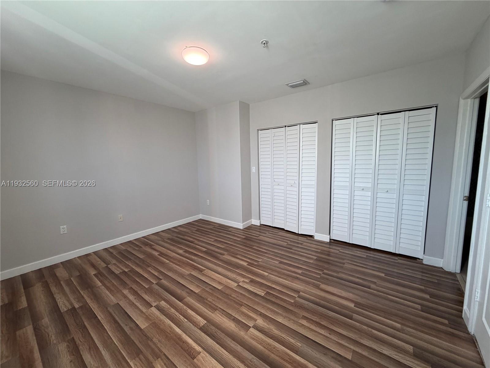SHAMROCK BY THE GABLES CO - Residential Lease