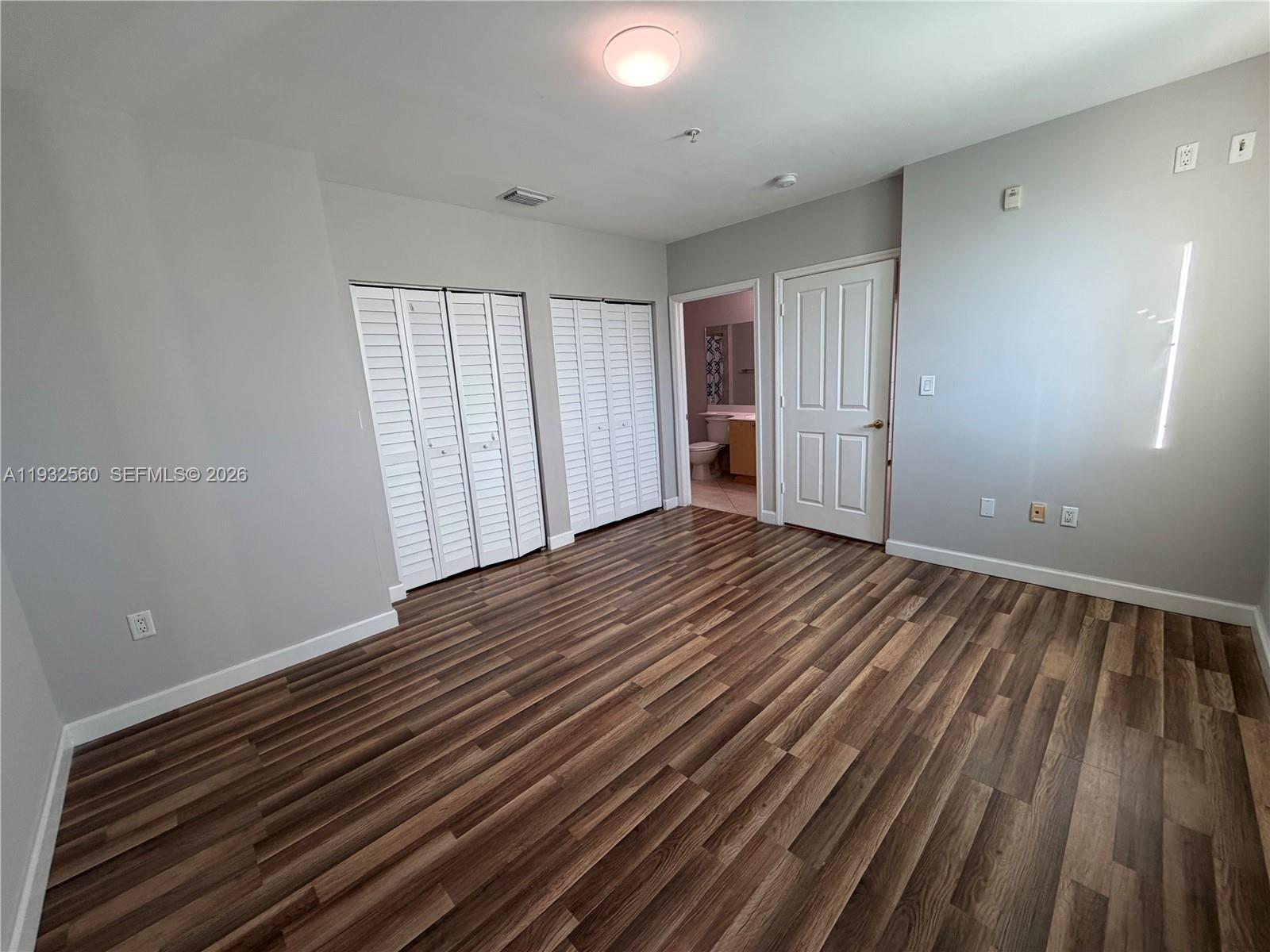 SHAMROCK BY THE GABLES CO - Residential Lease