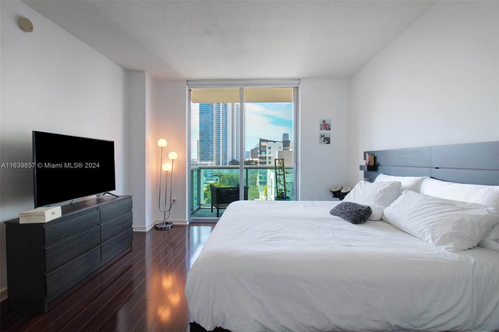 GALLERY ART CONDO - Residential Lease