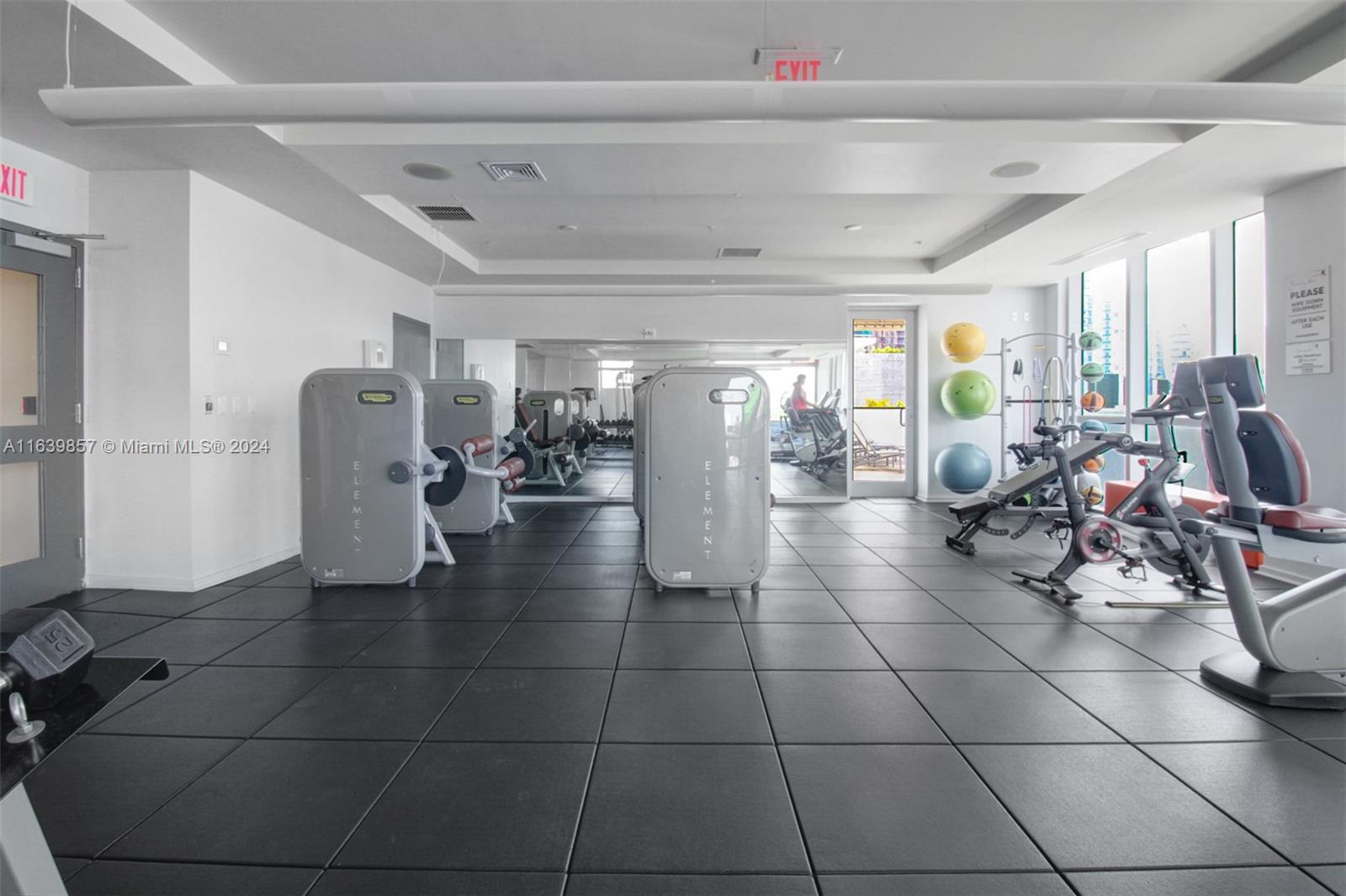 GALLERY ART CONDO - Residential Lease