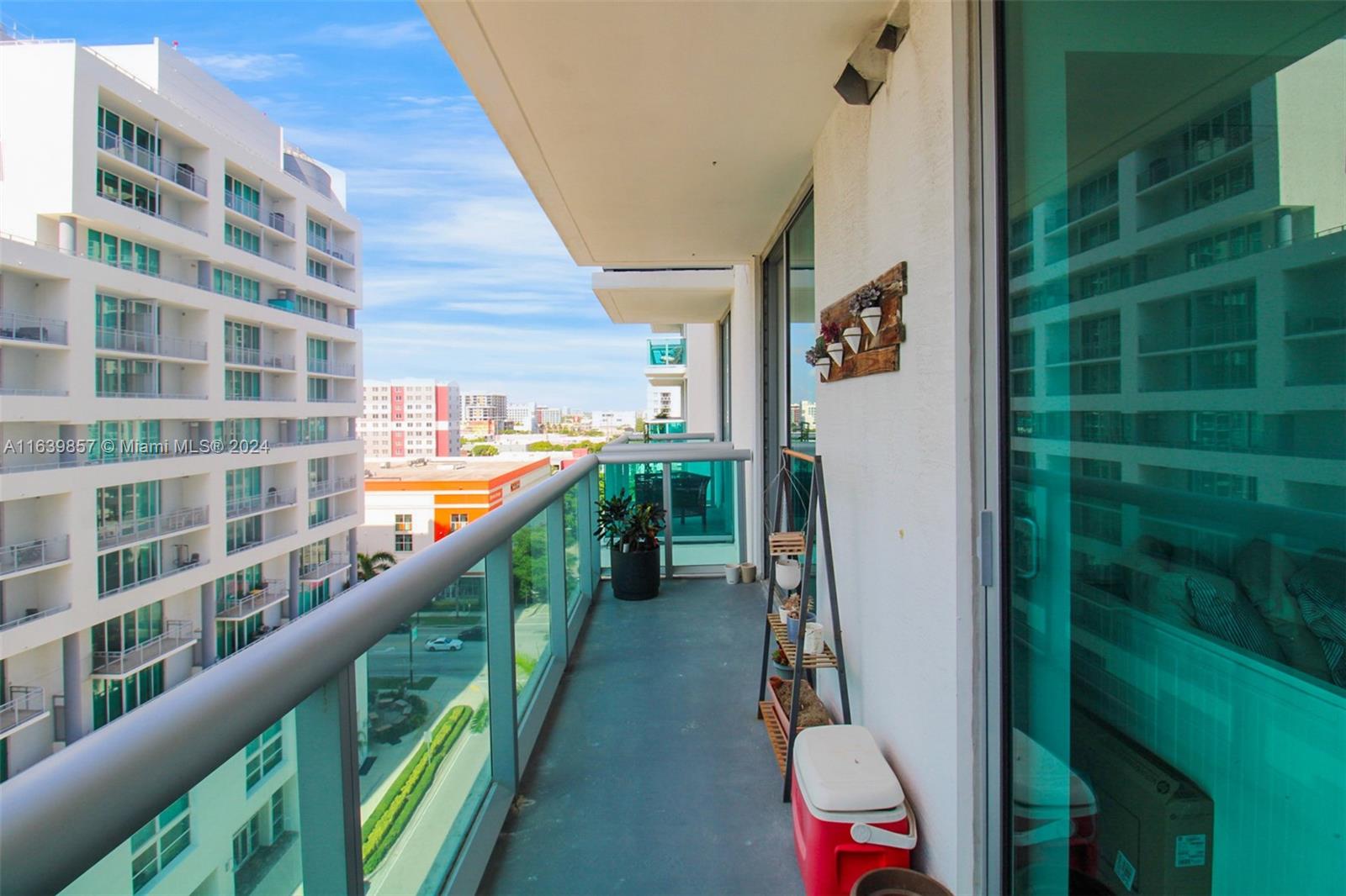 GALLERY ART CONDO - Residential Lease