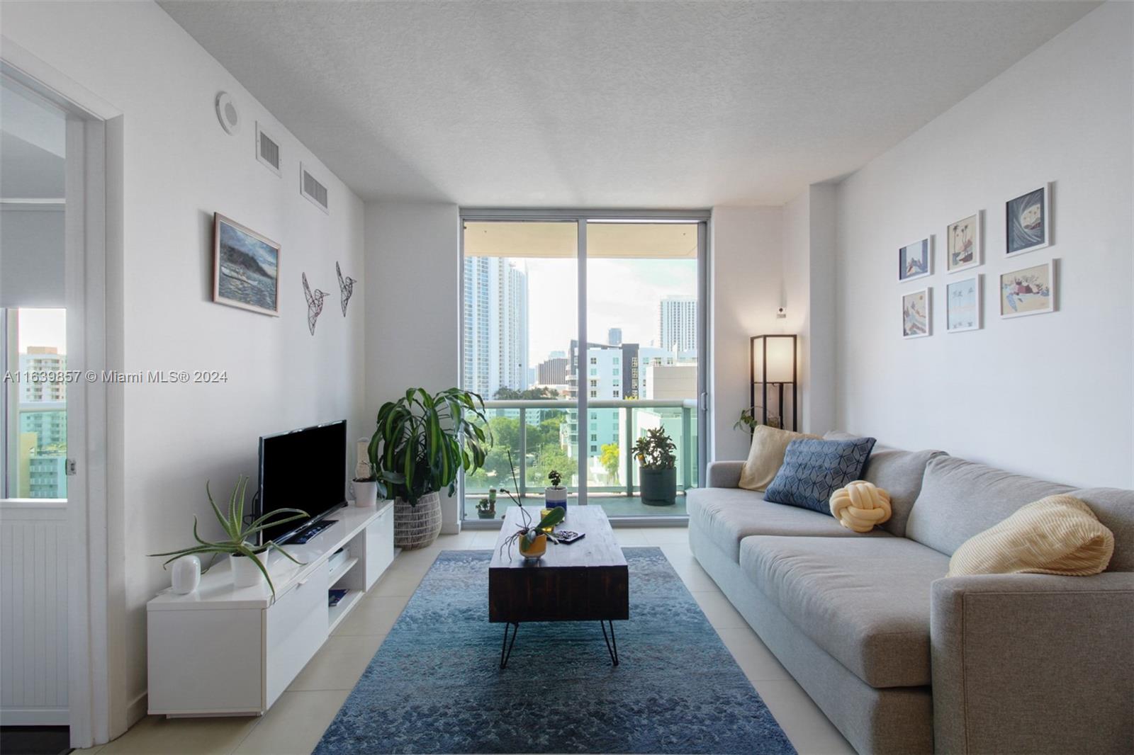 GALLERY ART CONDO - Residential Lease