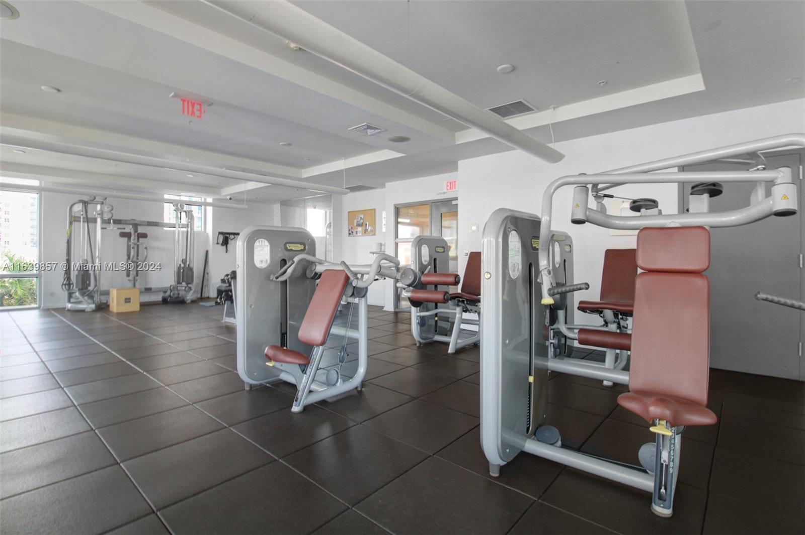 GALLERY ART CONDO - Residential Lease