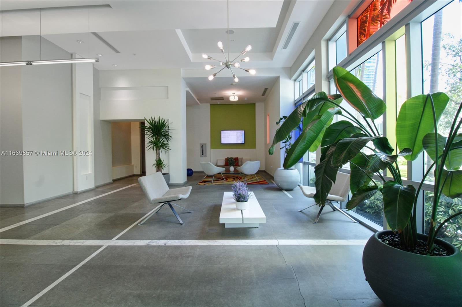GALLERY ART CONDO - Residential Lease