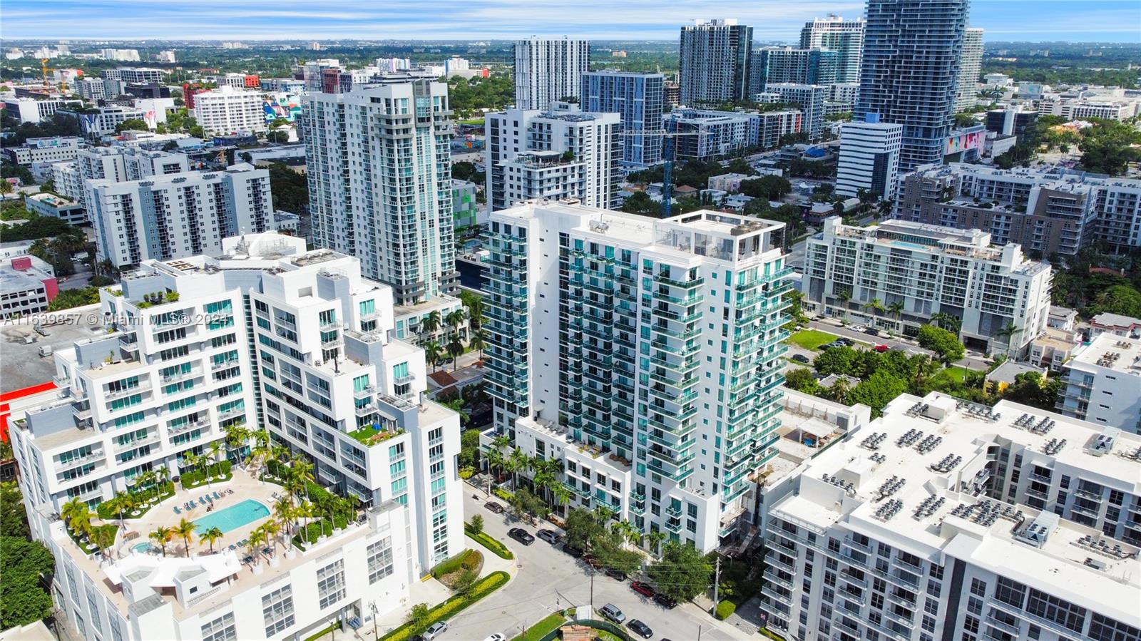 GALLERY ART CONDO - Residential Lease