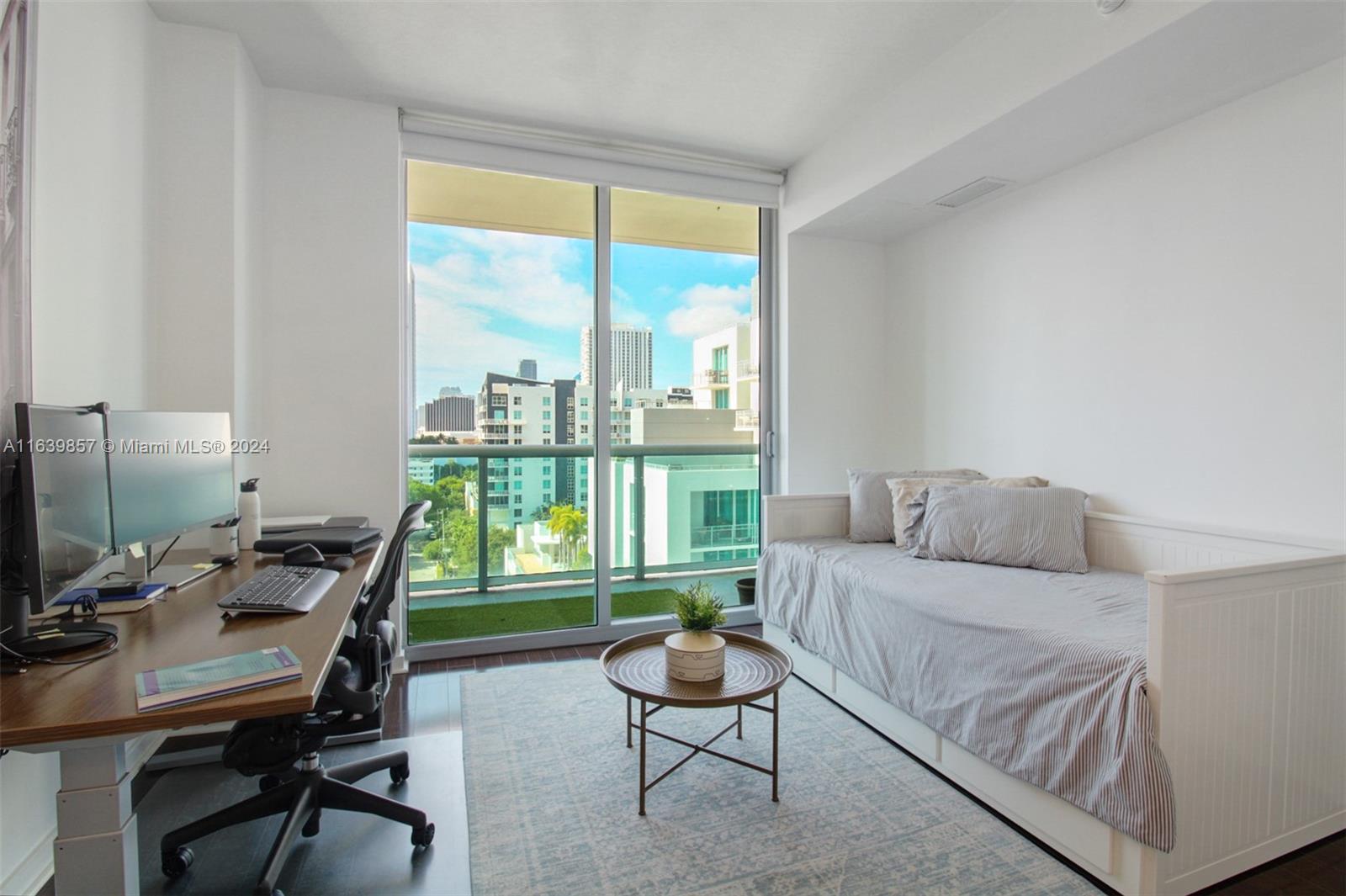 GALLERY ART CONDO - Residential Lease