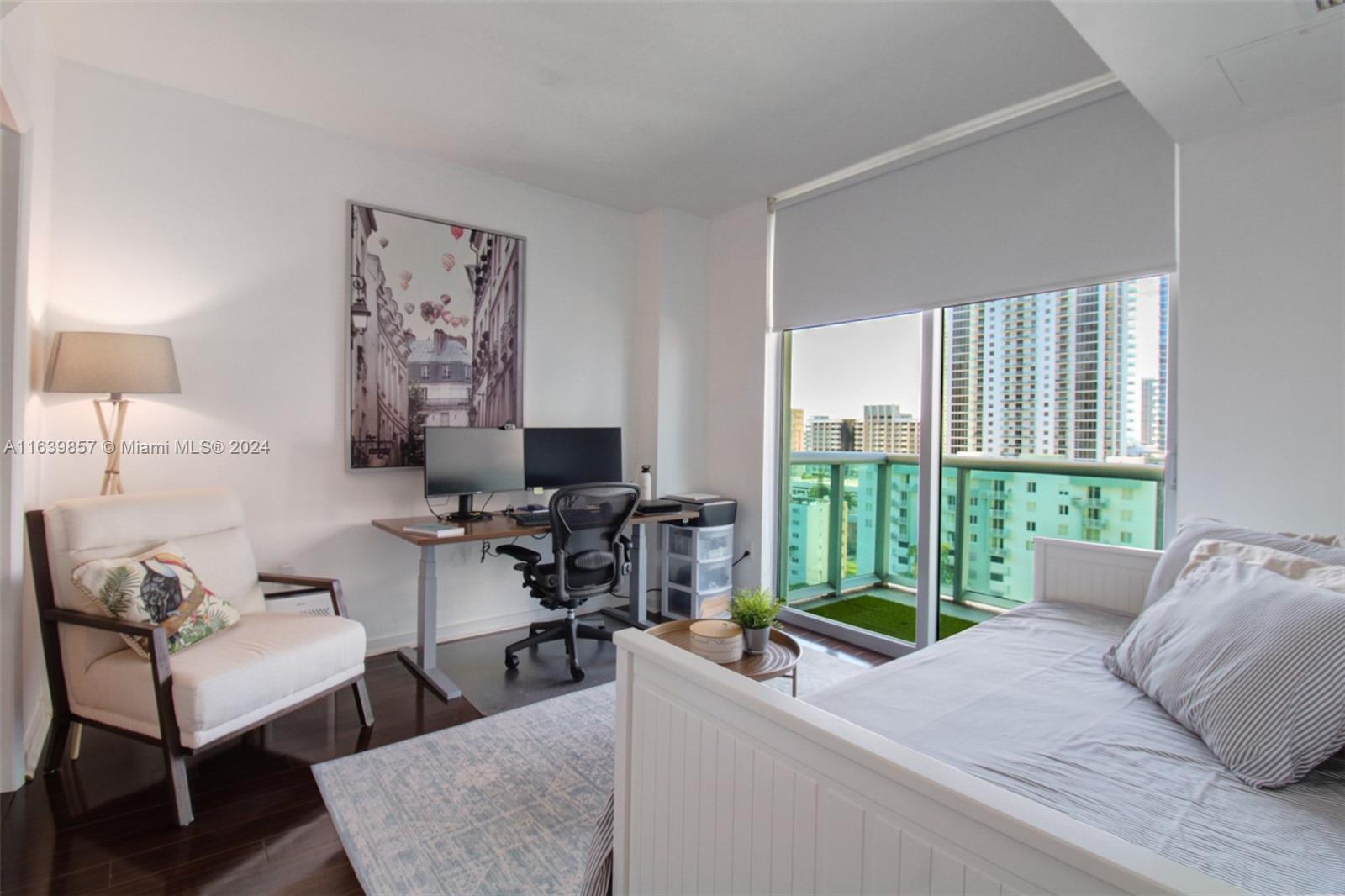 GALLERY ART CONDO - Residential Lease