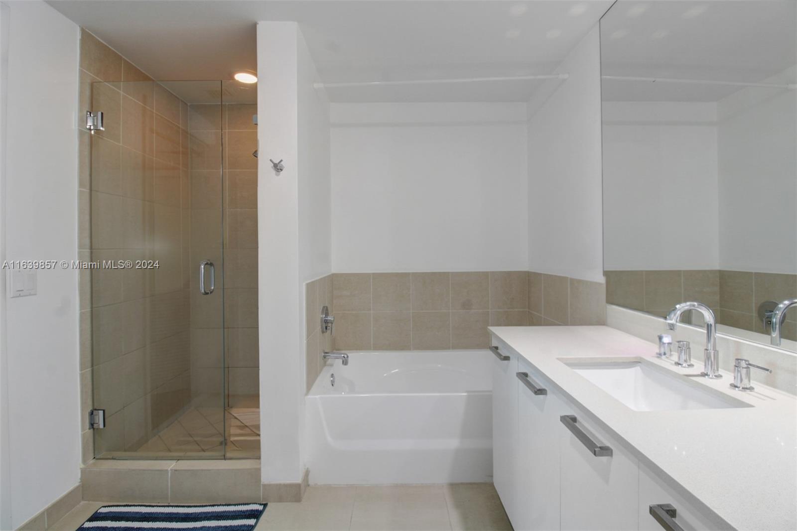 GALLERY ART CONDO - Residential Lease