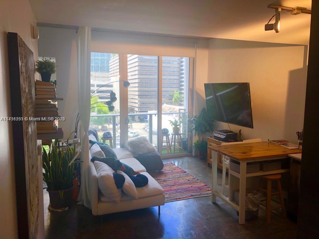 CENTRO CONDO - Residential Lease
